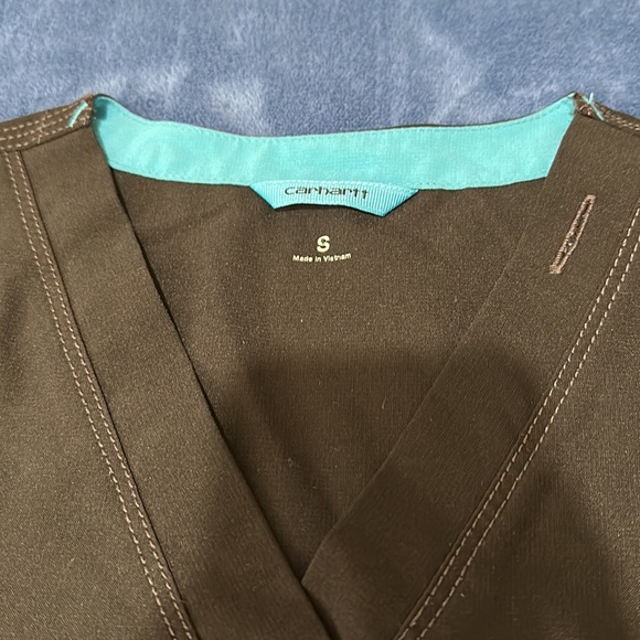 Scrub Top - Picture 2 of 6